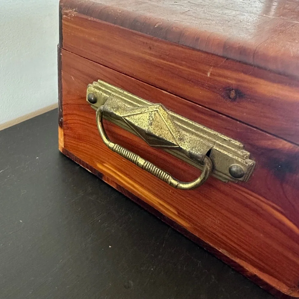 N/A vintage cedar